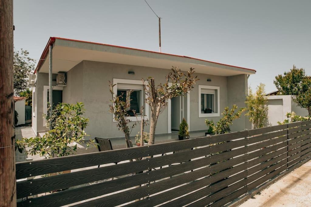 Sophia'S Coastal Retreat Villa Korinós Buitenkant foto